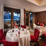 Hotel Barrière Les Neiges